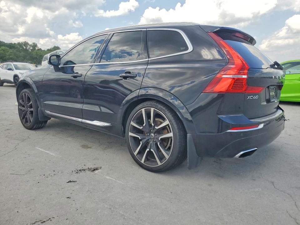 Photo 2 from auction – 2020 VOLVO XC60 with VIN YV4102DL1L1495857