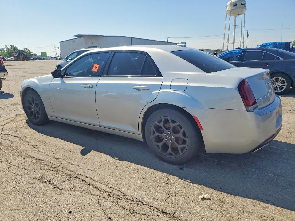 Photo 2 from auction – 2019 CHRYSLER 300 with VIN 2C3CCARG5KH691023