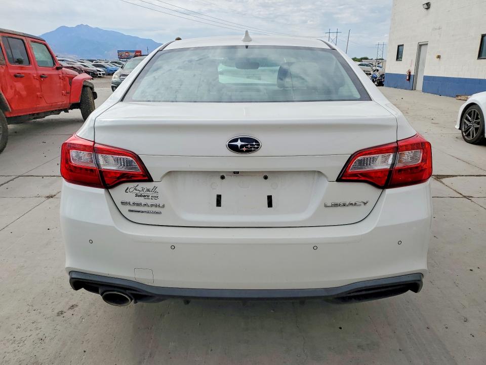 Photo 6 from auction – 2019 SUBARU LEGACY with VIN 4S3BNAN65K3018461