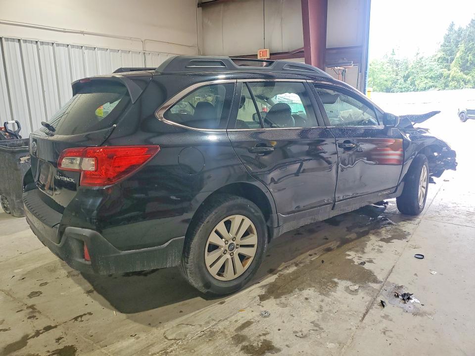 Photo 3 from auction – 2018 SUBARU OUTBACK with VIN 4S4BSAAC7J3363375
