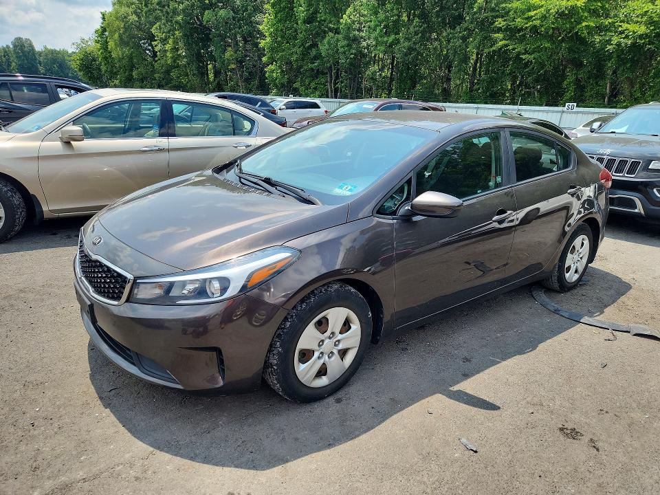 KIA FORTE 2018 with VIN 3KPFK4A78JE167562 - Photo from auction