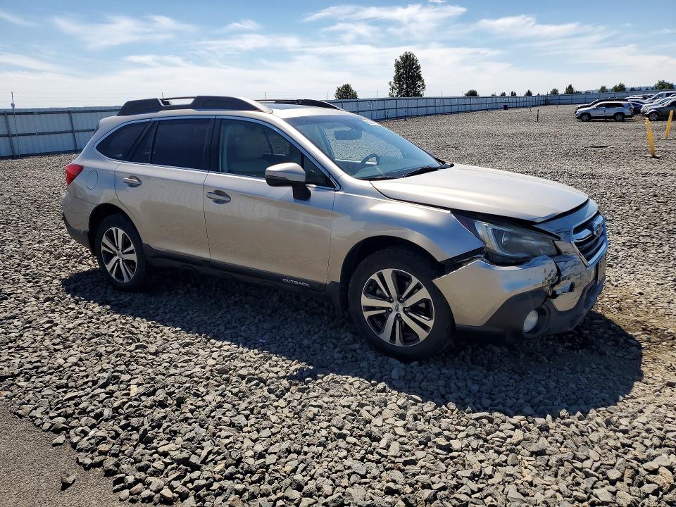 Foto 4 de la subasta – 2018 SUBARU OUTBACK con VIN 4S4BSENC2J3220111