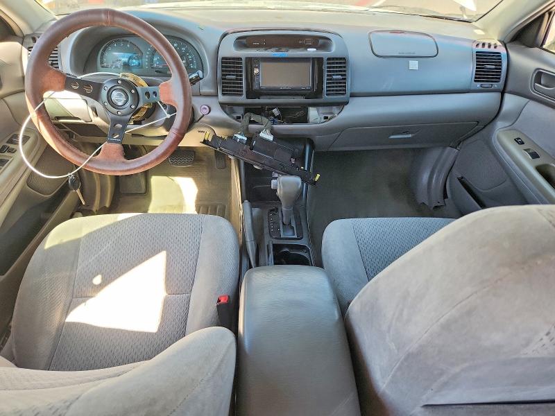 Photo 8 from auction – 2003 TOYOTA CAMRY with VIN 4T1BF32K53U047525