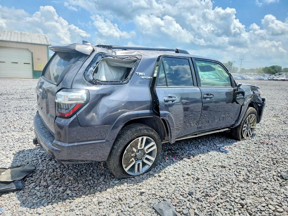 Photo 3 from auction – 2022 TOYOTA 4RUNNER with VIN JTESU5JR5N5983514