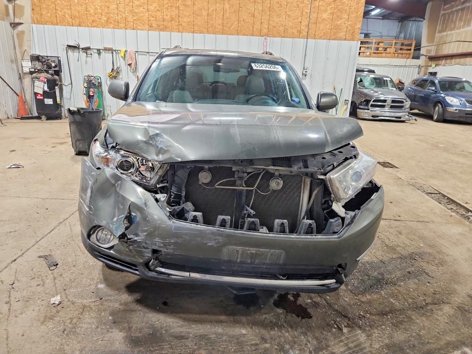 Photo 5 from auction – 2012 TOYOTA HIGHLANDER with VIN 5TDBK3EH7CS159358