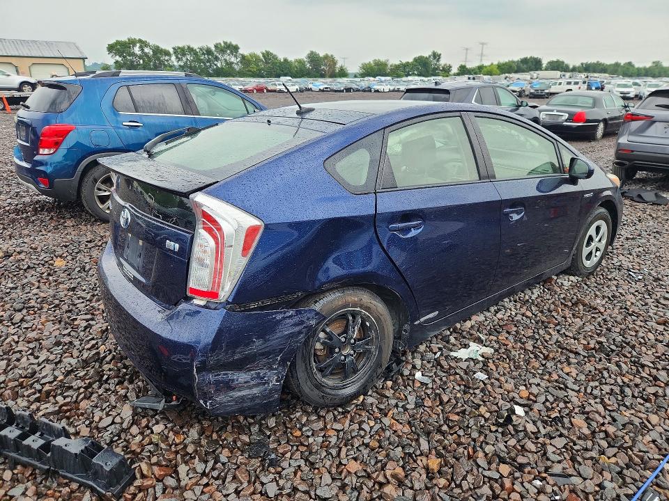 Photo 3 from auction – 2014 TOYOTA PRIUS with VIN JTDKN3DU1E1736360