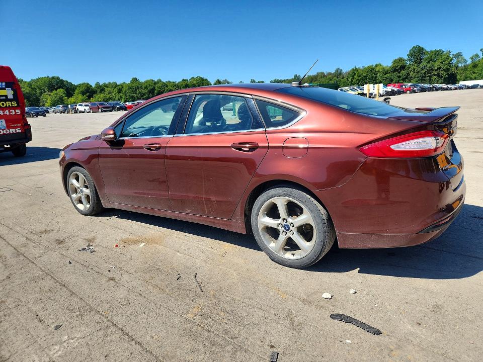Photo 2 from auction – 2016 FORD FUSION with VIN 3FA6P0HD9GR300245