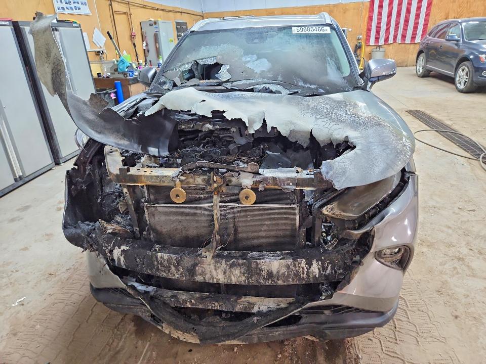 Photo 5 from auction – 2025 TOYOTA HIGHLANDER with VIN 5TDKDRBH3SS592028