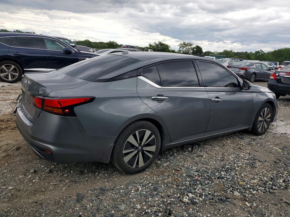 Photo 3 from auction – 2021 NISSAN ALTIMA with VIN 1N4BL4EV7MN307403