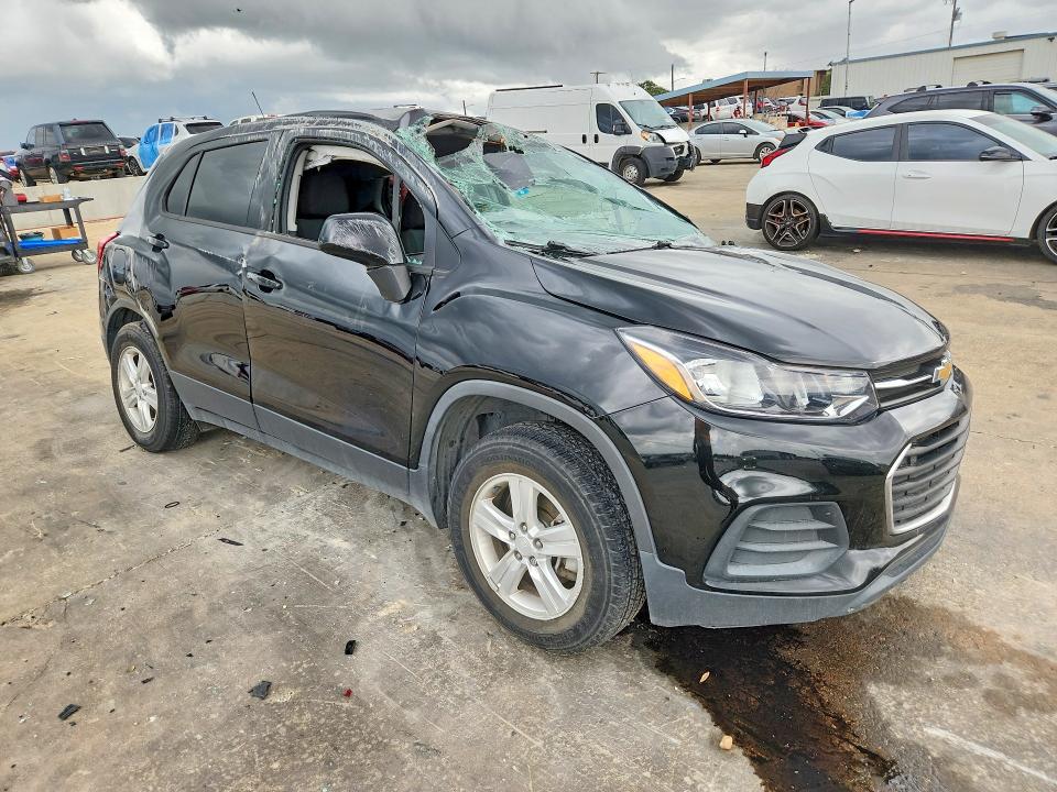 Photo 4 from auction – 2020 CHEVROLET TRAX with VIN 3GNCJKSB3LL125576