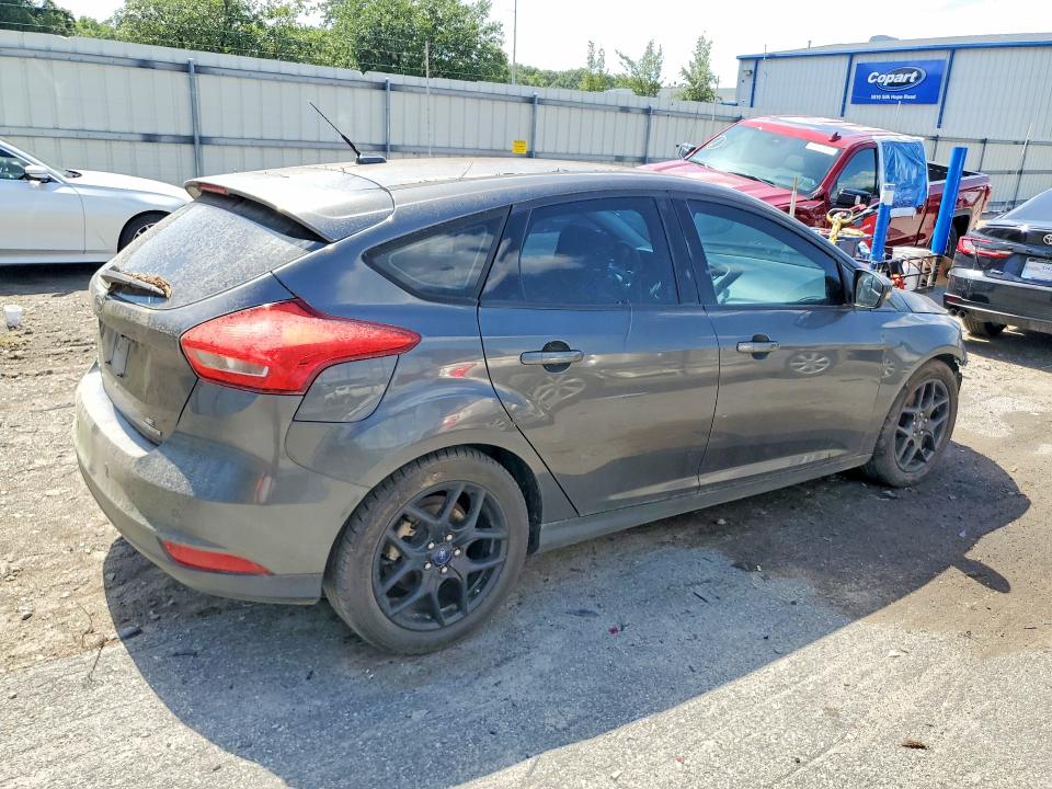Photo 3 from auction – 2016 FORD FOCUS with VIN 1FADP3K29GL346107
