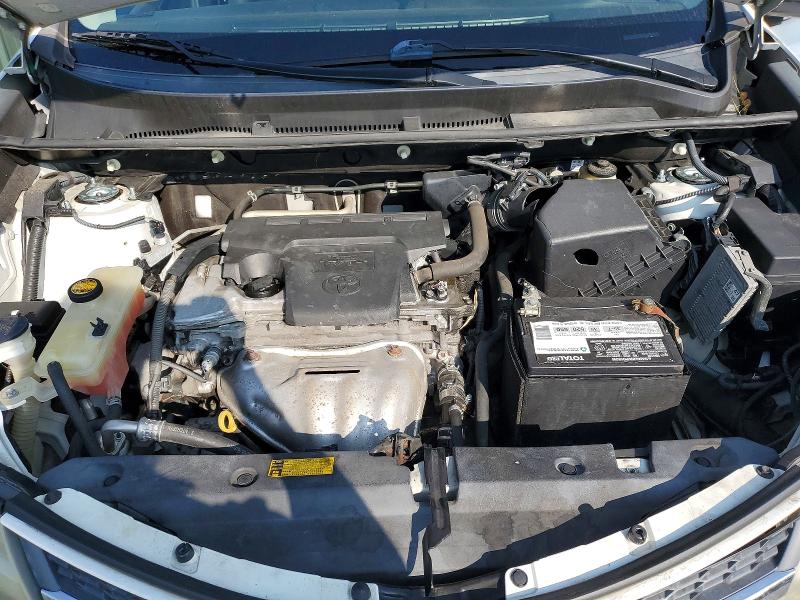Photo 11 from auction – 2015 TOYOTA RAV4 with VIN 2T3BFREV6FW279099