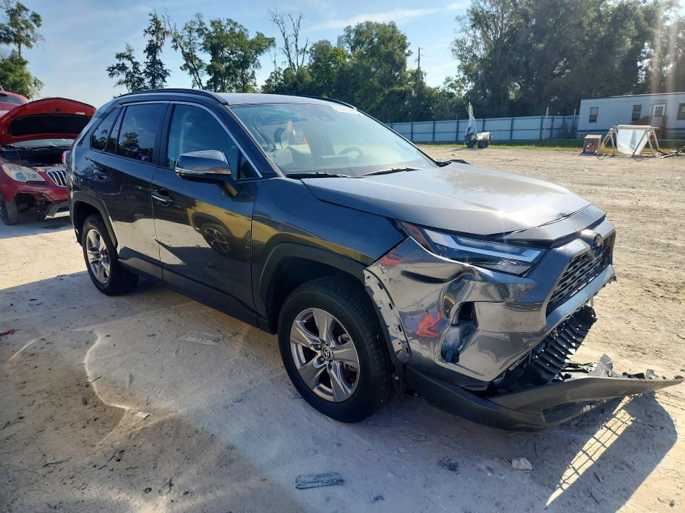 Photo 4 from auction – 2023 TOYOTA RAV4 with VIN 2T3W1RFV0PC235455