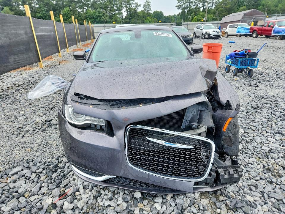 Photo 5 from auction – 2016 CHRYSLER 300 with VIN 2C3CCAAG1GH167354