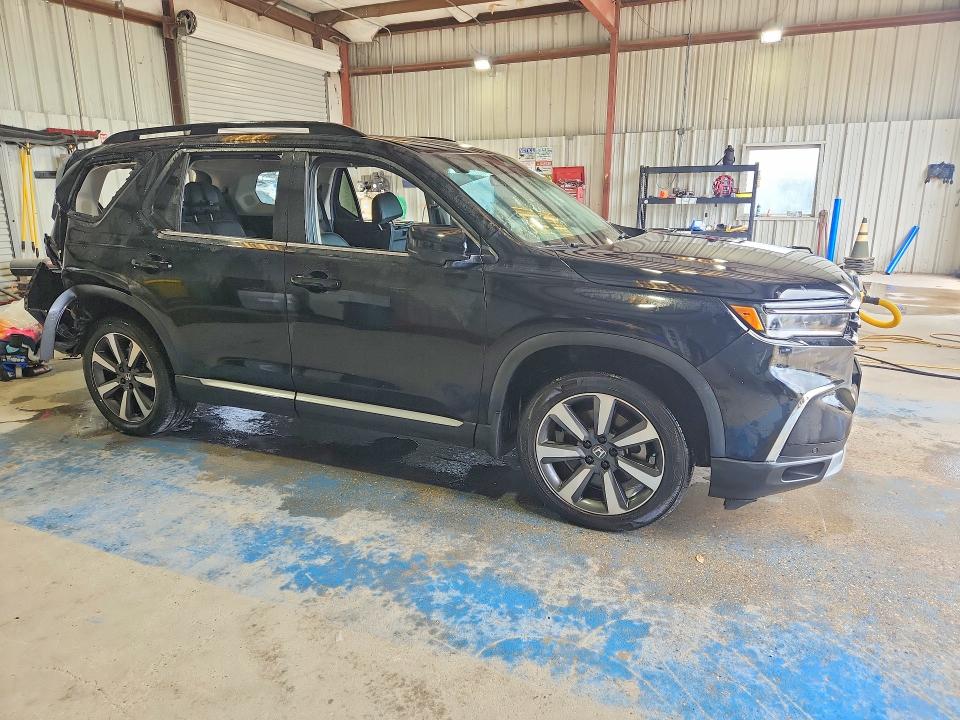 Photo 4 from auction – 2025 HONDA PILOT with VIN 5FNYG1H7XSB008732