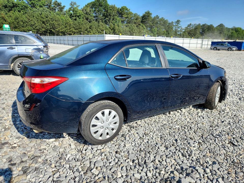 Photo 3 from auction – 2018 TOYOTA COROLLA with VIN 5YFBURHE0JP791476
