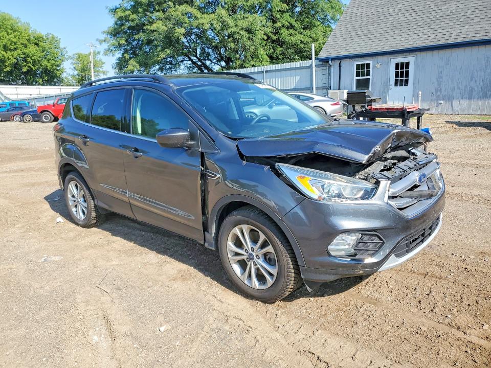 Photo 4 from auction – 2017 FORD ESCAPE with VIN 1FMCU0G91HUA60164