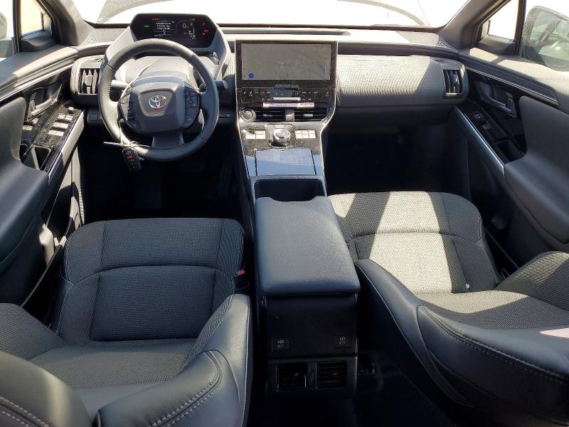 Снимка 8 от търг – 2023 TOYOTA BZ4X с VIN JTMAAAAA0PA022406