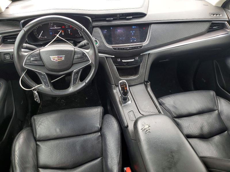 Photo 8 from auction – 2017 CADILLAC XT5 with VIN 1GYKNBRS1HZ108512