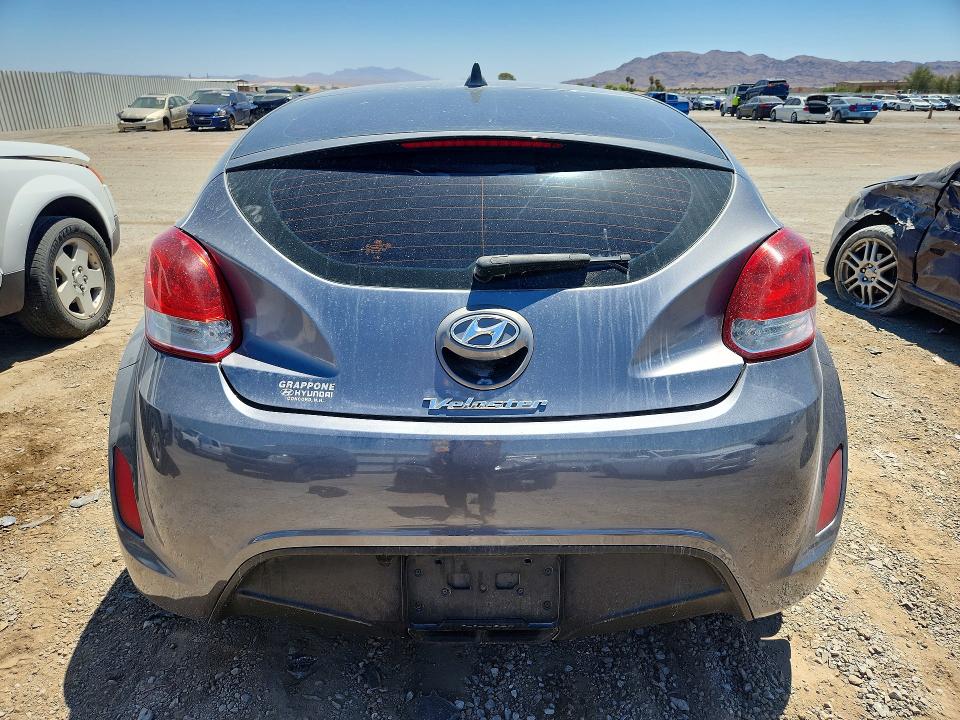 Foto 6 de la subasta – 2013 HYUNDAI VELOSTER con VIN KMHTC6AD4DU166752