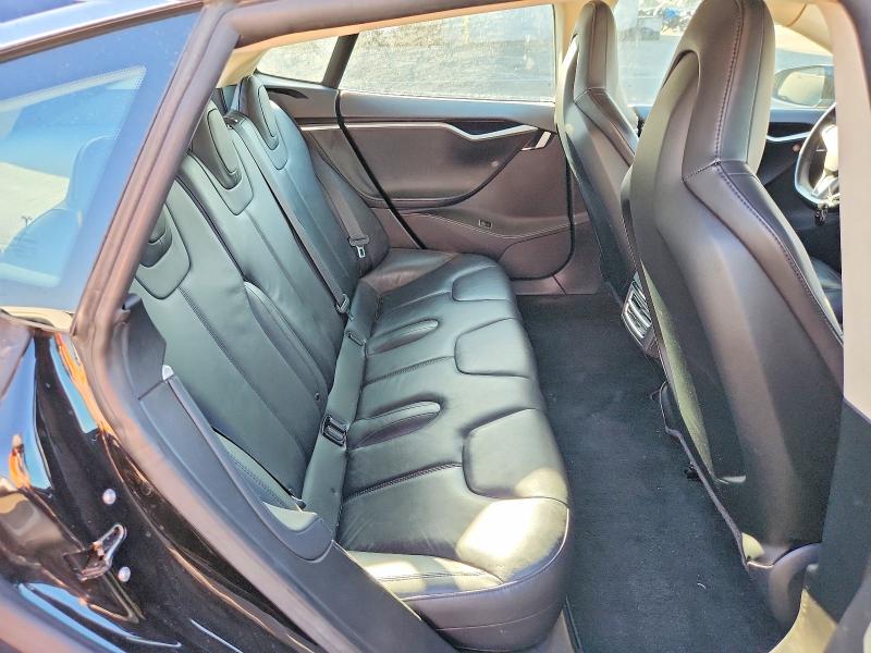 Photo 10 from auction – 2014 TESLA MODEL S with VIN 5YJSA1S15EFP44526