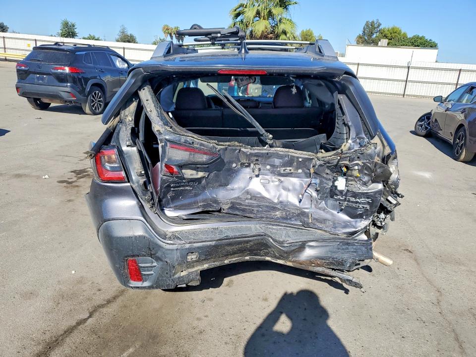Photo 6 from auction – 2022 SUBARU OUTBACK with VIN 4S4BTGPD3N3213155