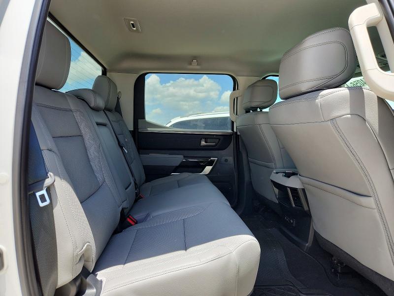 Снимка 10 от търг – 2024 TOYOTA TUNDRA с VIN 5TFJA5DBXRX209311