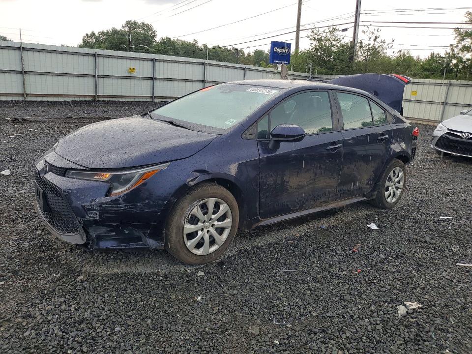 TOYOTA COROLLA 2022 with VIN 5YFEPMAE0NP271558 - Photo from auction