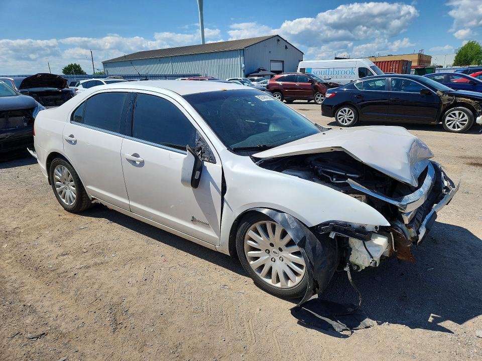 Photo 4 from auction – 2011 FORD FUSION with VIN 3FADP0L3XBR226610