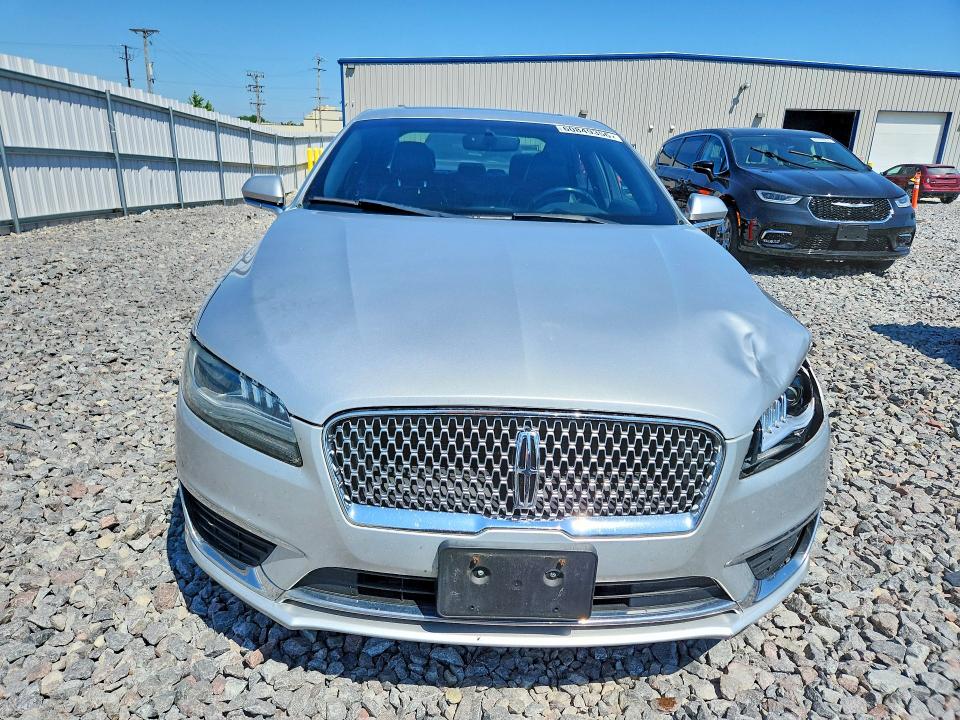 Photo 5 from auction – 2017 LINCOLN MKZ with VIN 3LN6L5E90HR606301