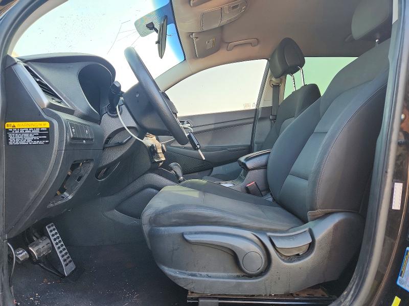 Photo 7 from auction – 2017 HYUNDAI TUCSON with VIN KM8J23A47HU407461