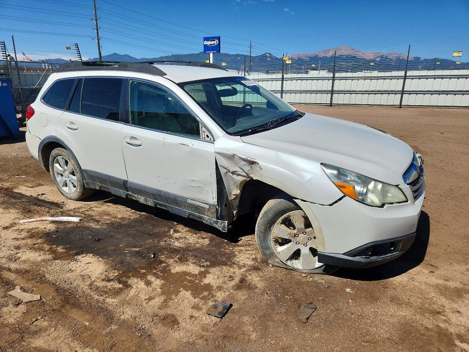 Photo 4 from auction – 2011 SUBARU OUTBACK with VIN 4S4BRBCC6B1435940