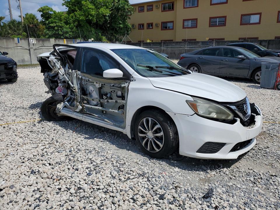 Photo 4 from auction – 2016 NISSAN SENTRA with VIN 3N1AB7AP5GY213757