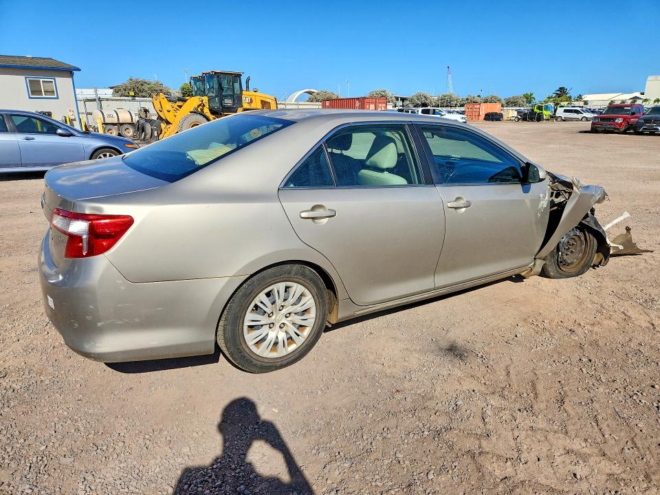 Photo 3 from auction – 2014 TOYOTA CAMRY with VIN 4T1BF1FK3EU870441