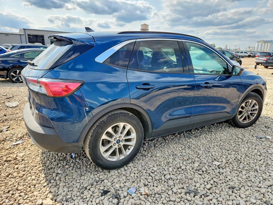 Photo 3 from auction – 2020 FORD ESCAPE with VIN 1FMCU0G66LUC17086