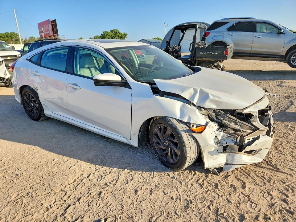 Photo 4 from auction – 2017 HONDA CIVIC with VIN 19XFC2F74HE035578
