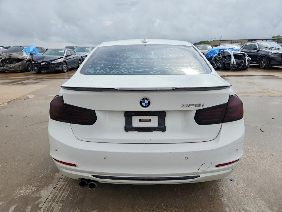 Photo 6 from auction – 2015 BMW 328 with VIN WBA3C1C51FP853456