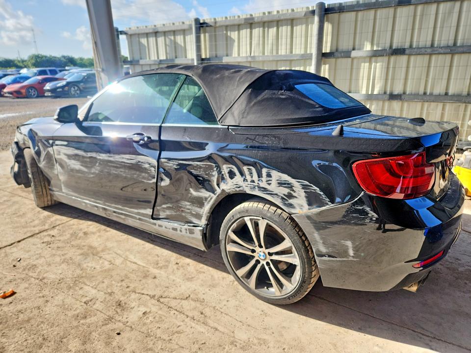 Photo 2 from auction – 2016 BMW 228 with VIN WBA1K9C58GV321644