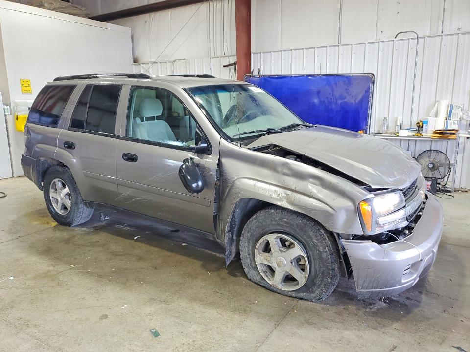 Photo 4 from auction – 2006 CHEVROLET TRAILBLAZER with VIN 1GNDT13S162240643