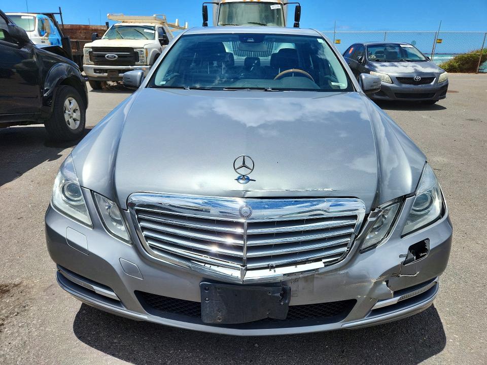 Photo 5 from auction – 2011 MERCEDES-BENZ E with VIN WDDHF8HB3BA304934