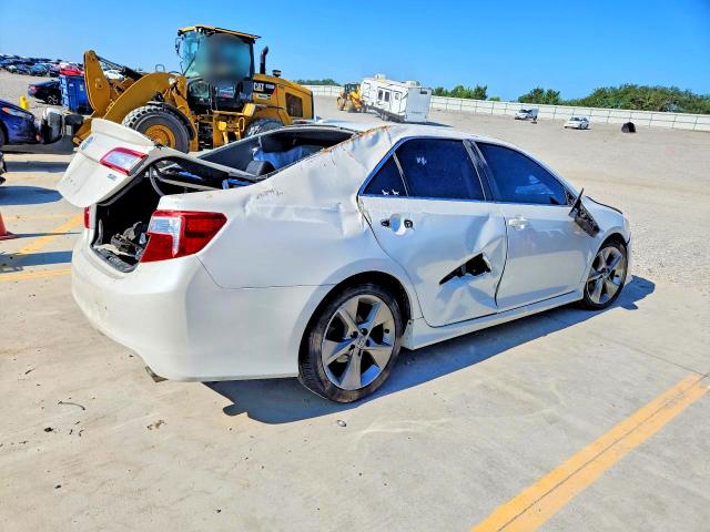 Photo 3 from auction – 2012 TOYOTA CAMRY with VIN 4T1BF1FK0CU633886
