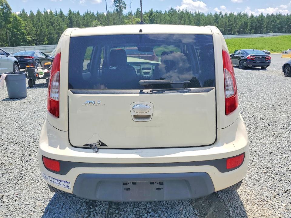 Photo 6 from auction – 2013 KIA SOUL with VIN KNDJT2A55D7501397