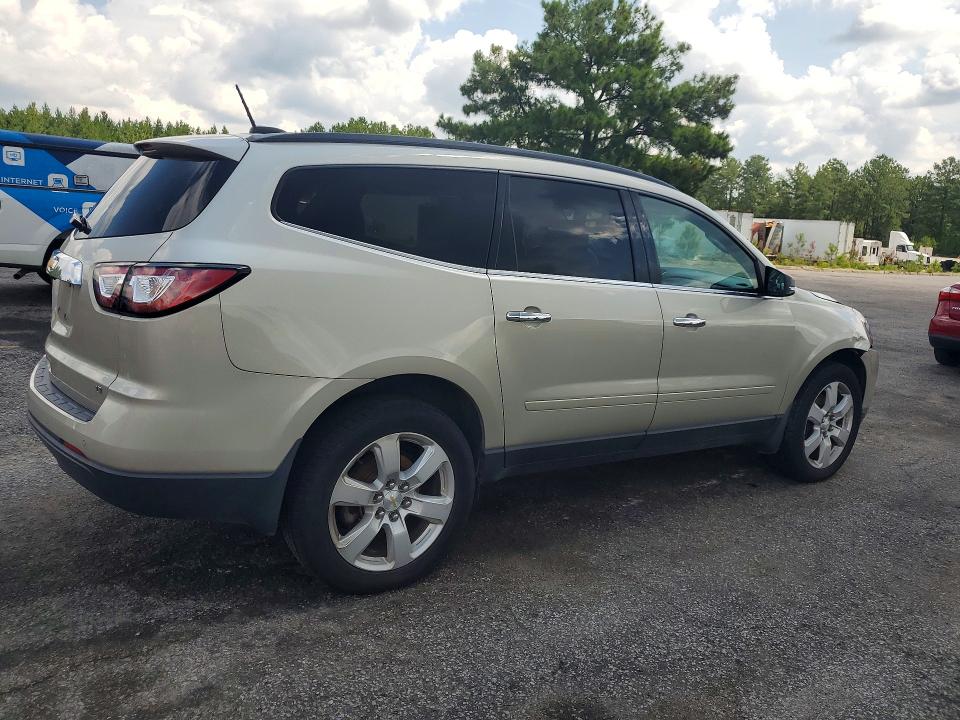 Photo 3 from auction – 2017 CHEVROLET TRAVERSE with VIN 1GNKRGKD6HJ200773