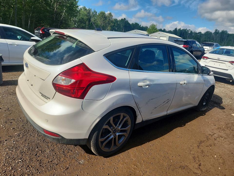 Photo 3 from auction – 2013 FORD FOCUS with VIN 1FADP3N26DL365320