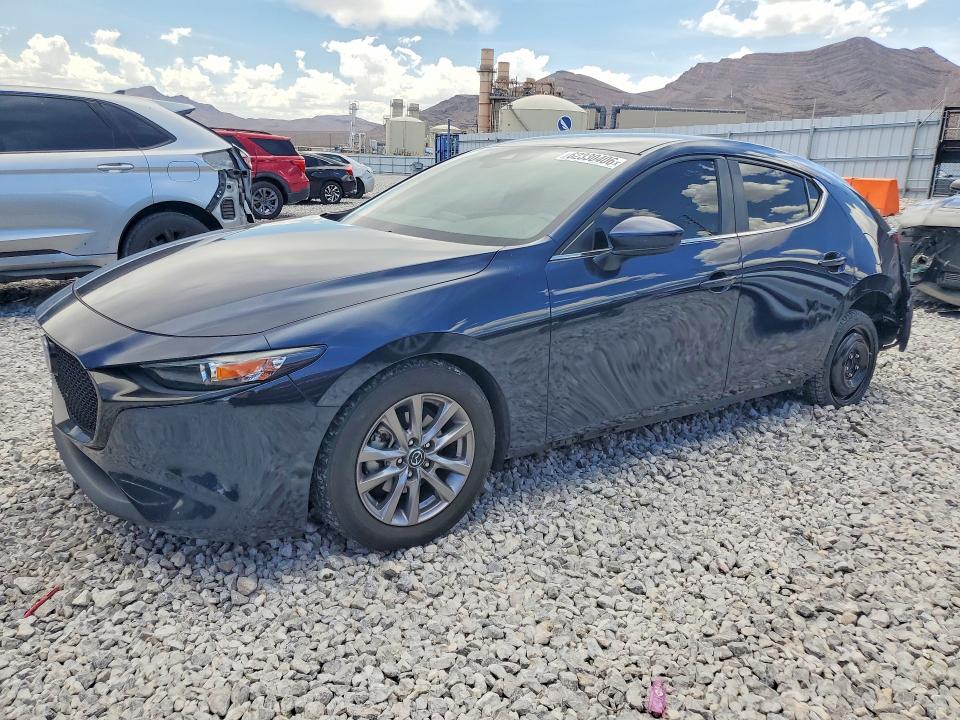 MAZDA 3 2021 z numerem VIN JM1BPAJL8M1326583 - Zdjęcie z aukcji