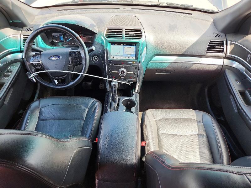 Zdjęcie 8 z aukcji – 2017 FORD EXPLORER z VIN 1FM5K8GT3HGB21764
