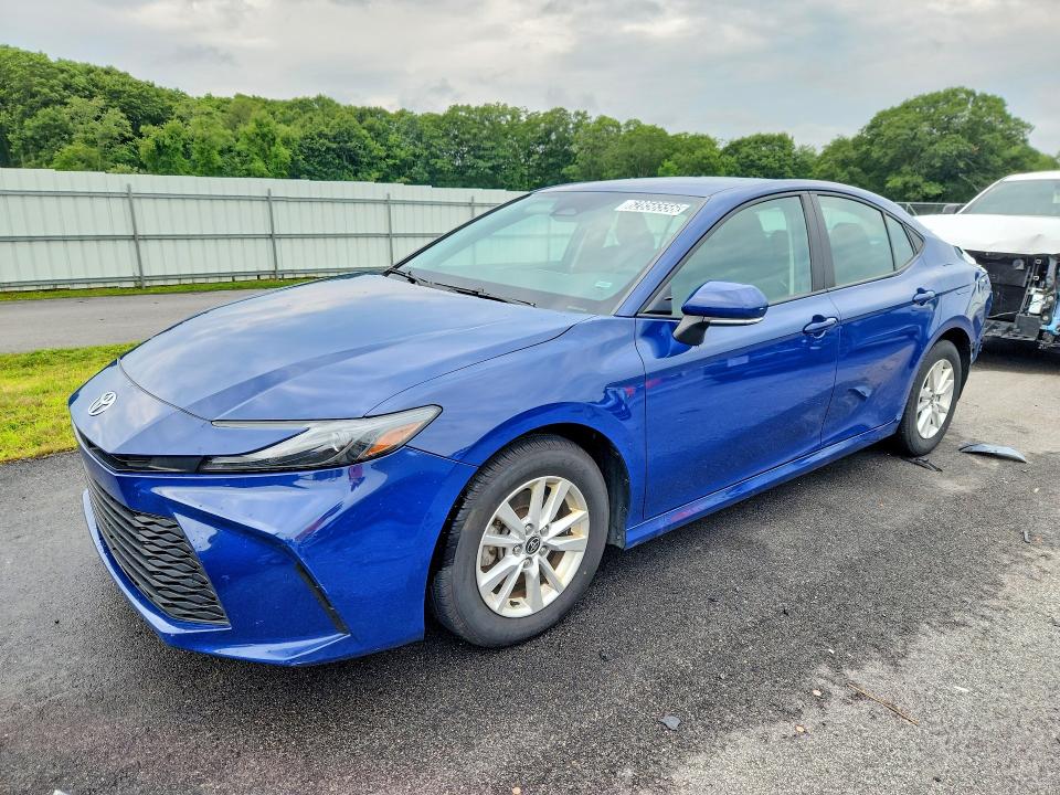 TOYOTA CAMRY 2025 with VIN 4T1DAACK9SU007750 - Photo from auction