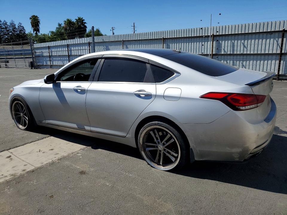 Photo 2 from auction – 2015 HYUNDAI GENESIS with VIN KMHGN4JE3FU065021
