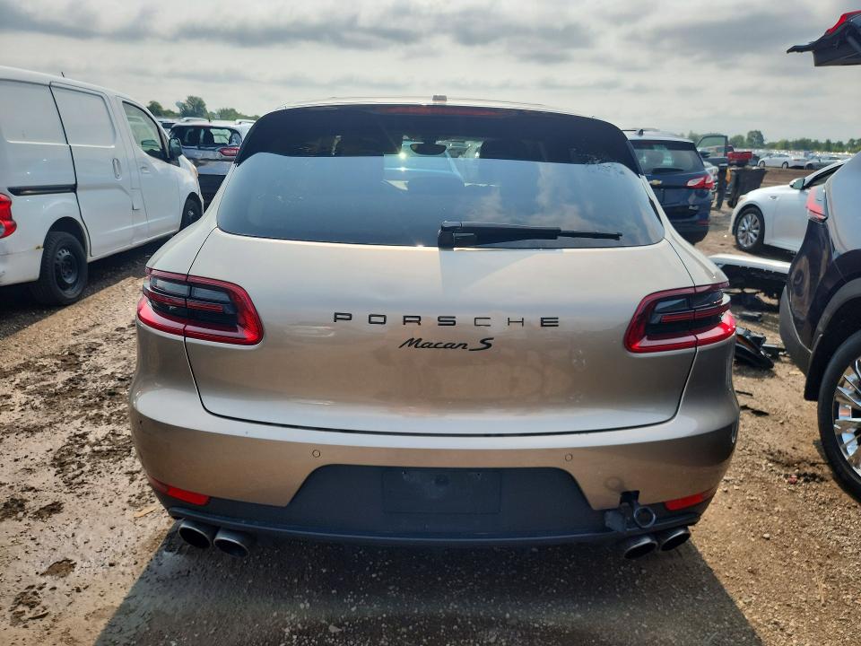 Photo 6 from auction – 2015 PORSCHE MACAN with VIN WP1AB2A59FLB41417