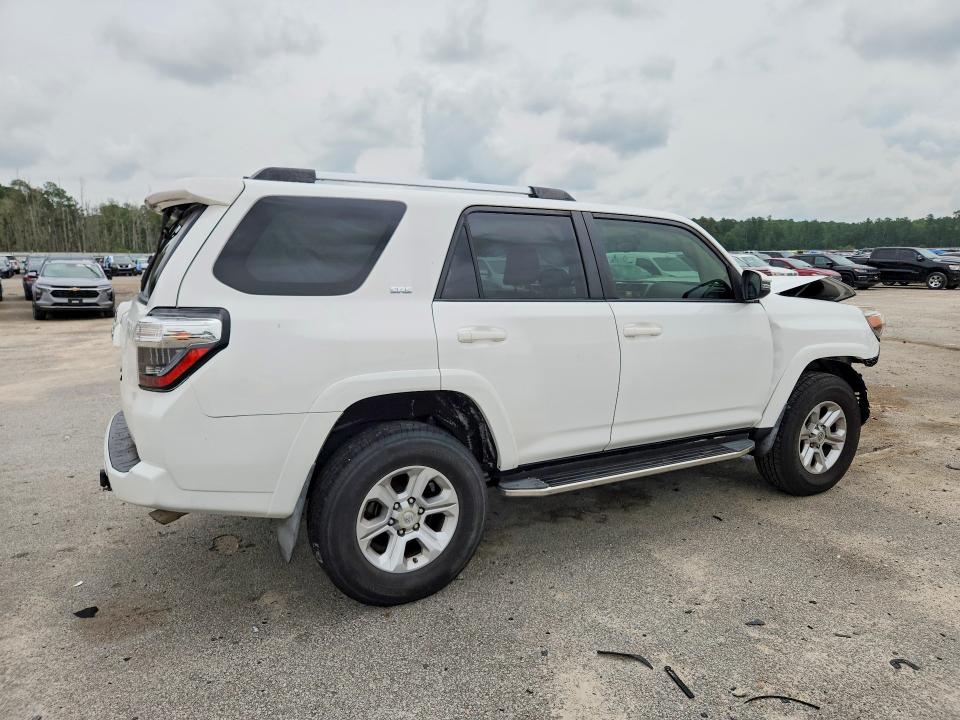 Photo 3 from auction – 2019 TOYOTA 4RUNNER with VIN JTEZU5JR1K5200599